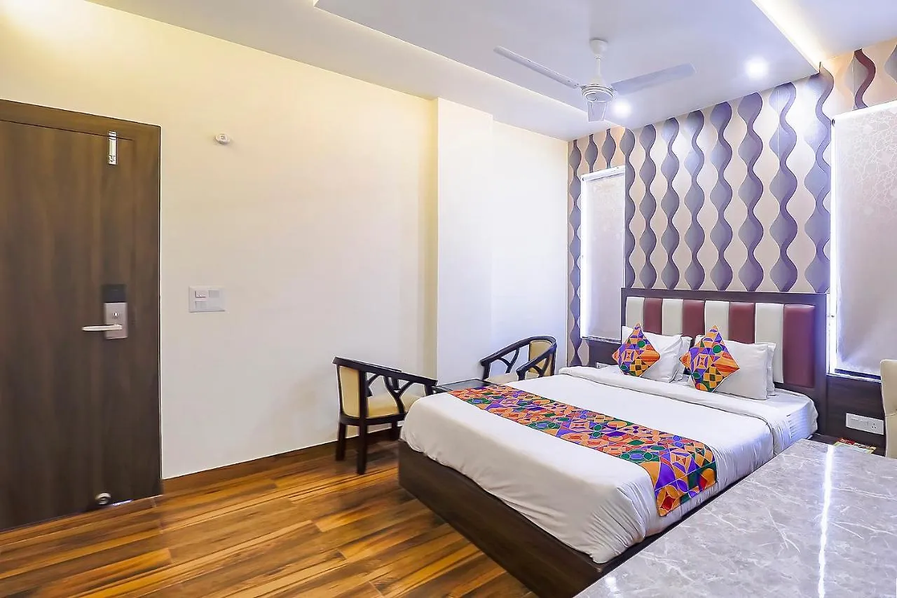 Hotel Fabhotel World Link Agra