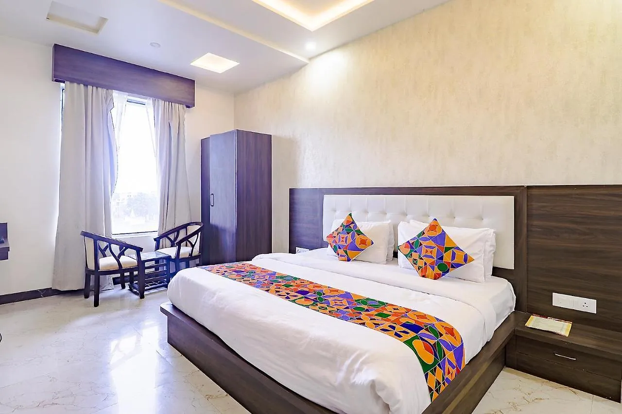 Fabhotel World Link Agra  3*, Agra (Uttar Pradesh)